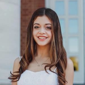Meet your Posher, Madeline